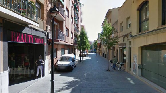 El carrer de Sant Bonaventura queda tallat al trànsit per unes obres d'asfaltat