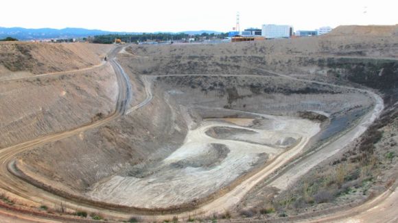 Bellaterra reclama a la Generalitat la clausura de l'abocador de Can Fatjó