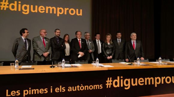 Alt: Les pimes es revolten i demanen un millor tracte dels governs