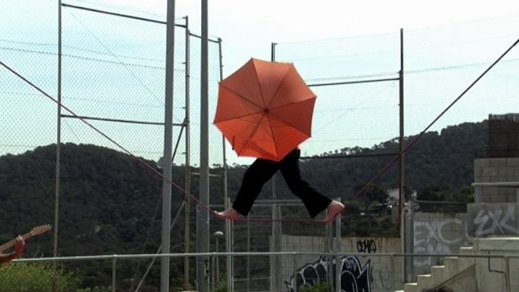 Solfasirc porta a les Planes la seva combinació domèstica de música i circ