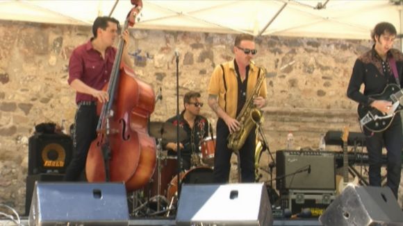 Alt: L'Estovallada repeteix èxit a ritme de rock i rhythm&blues