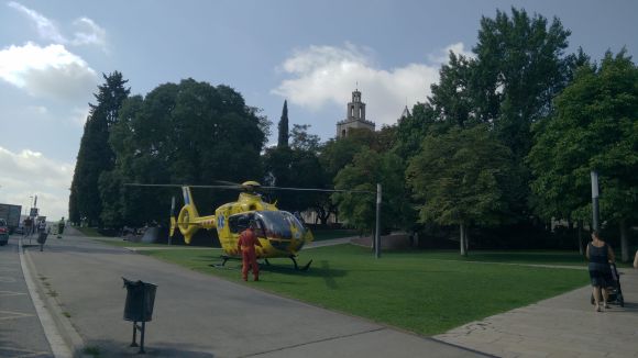 Un helicòpter aterra als Jardins del Monestir per una emergència mèdica