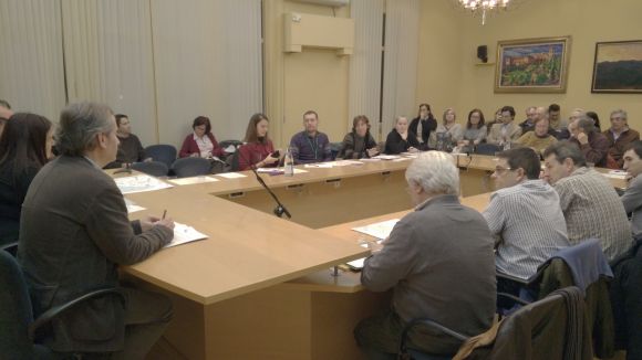 Veïns de Can Trabal demanen la intervenció de l'Ajuntament per una casa okupada al barri