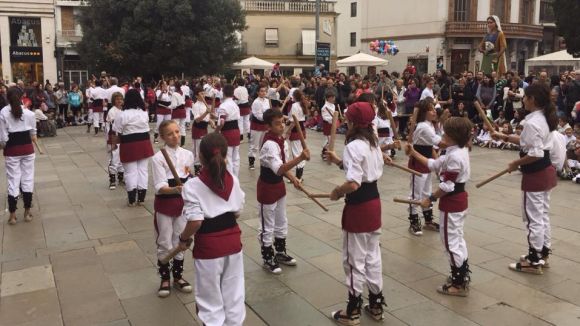 Mira-sol diu adéu a la Festa Major amb els bastoners i havaneres