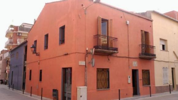 Cal Temerari acull avui la presentació del llibre 'Librarse del euro'