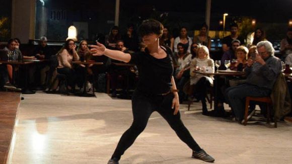 Dansa contemporània i música en viu és la proposta d'avui de l'OFF Auditori