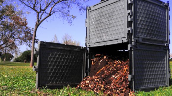 L'Oficina Sant Cugat Sostenible i l'AMB assessoren avui els florestans en compostatge casolà