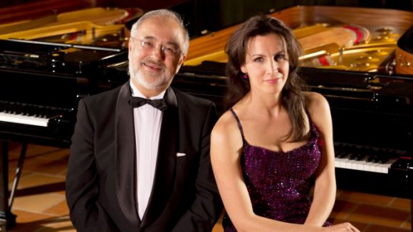 La pianista Cristina Casale edita el disc 'From Bach to Rock' amb Emmanuel Ferrer