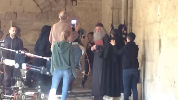 El Claustre del Monestir acull el rodatge del documental 'Jo, Ramon Llull', de TV3 i Batabat