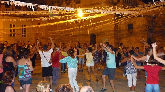 La música tradicional mallorquina d'Al-Mayurqa porta a l'Espai Arrel el ball de bot