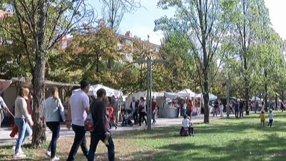 La Festa Major de Coll Favà aplega centenars de visitants amb la voluntat de dinamitzar el barri