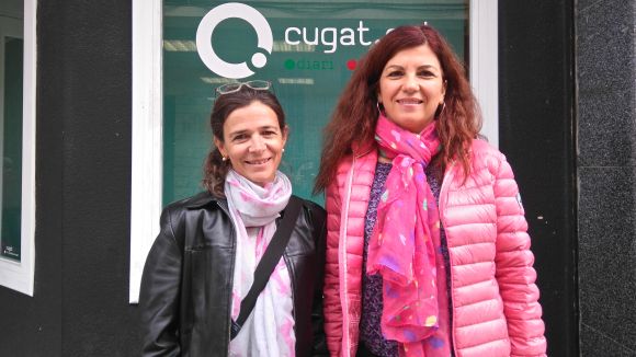 L'espai 'Gat i gos' parla dels gossos de teràpia amb nens i mares maltractades