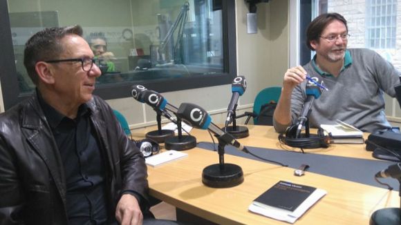 El magazín repassa les propostes del Festival Nacional de Poesia i conversa amb l'escriptora Antònia Vicens