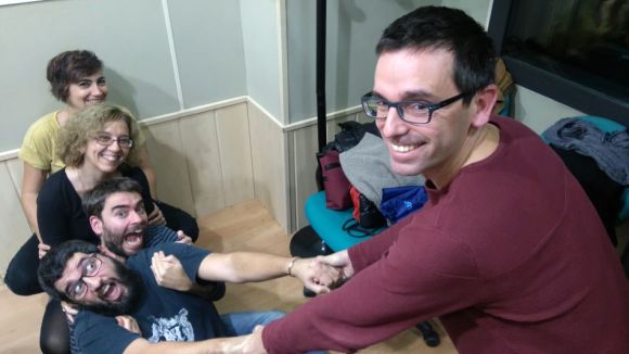 L'equip del professor Daniel Ruiz-Trillo parla de jocs i joguines en català a 'L'Anell al dit'