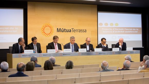 La junta de mutualistes acorda dividir MútuaTerrassa en fundació assistencial i mútua asseguradora