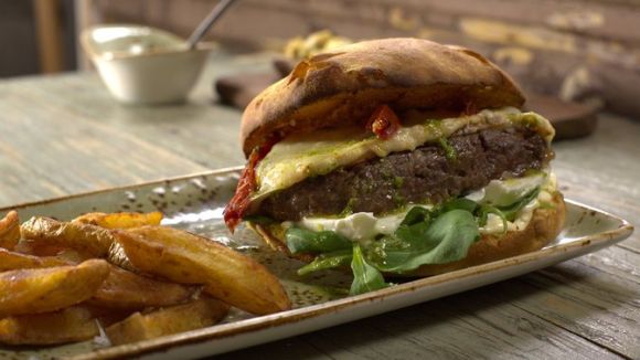 L''Amb molt de gust' coneix els secrets de la cuina del Santamassa