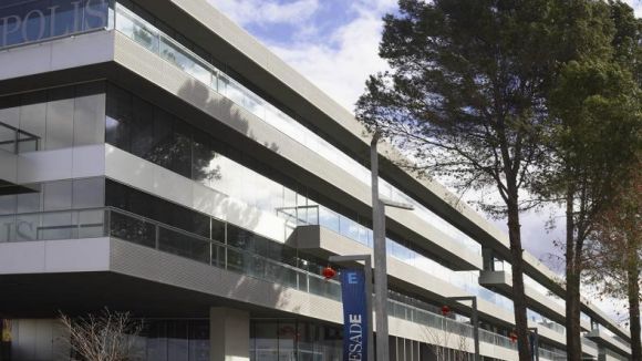 La Policia Local deté tres persones pel presumpte furt d'un portàtil a Esade