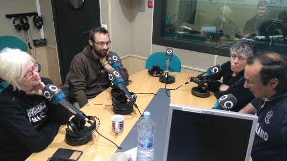 L'espai 'Gat i gos' coneix la tasca de la protectora Galgos 112