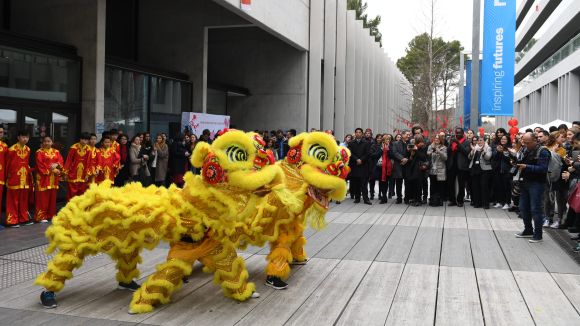 Esade s'impregna un any més de cultura xinesa amb la celebració de l'entrada de l'Any del Gall