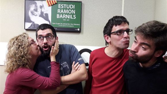 Els petons, protagonistes de l'espai de català 'L'Anell al dit'