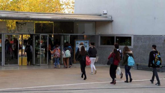 170310-institut-centre-secundaria-angeleta-ferrer.jpg