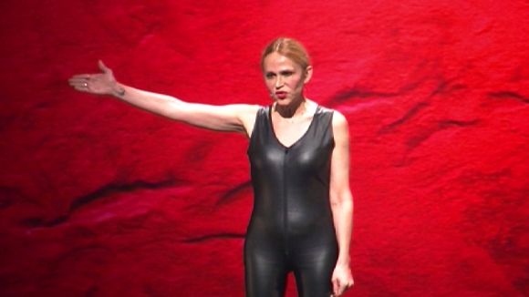 Antonia San Juan reflexiona al Teatre-Auditori sobre temes universals amb l'espectacle 'Mi lucha'
