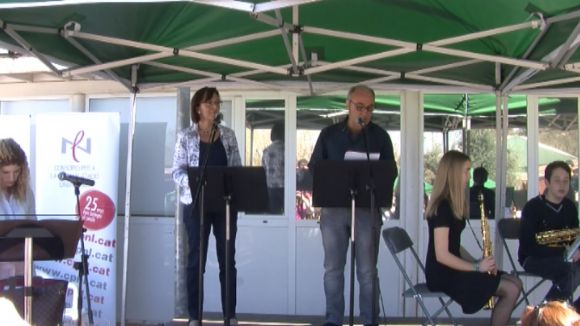 Valldoreix dóna la benvinguda a la primavera amb els versos d'Antònia Vicens