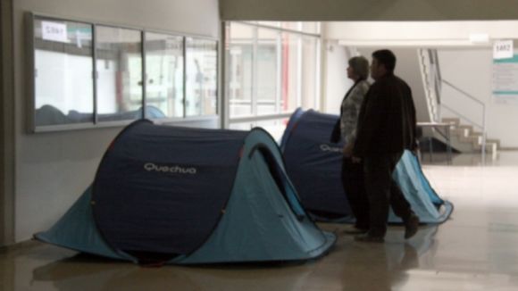 Cal Temerari acull aquest divendres una xerrada sobre el cas del col·lectiu 27 i +