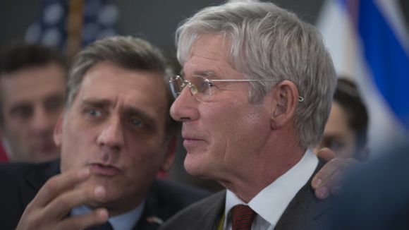 Richard Gere arriba avui a la gran pantalla amb 'Norman, el hombre que lo conseguía todo'