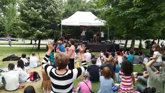 Ritmes de rumba i folk per donar la benvinguda al juny