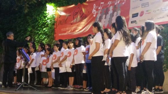 El Club Cantarell celebra 35 anys amb un recital solidari a càrrec de la coral Vozes