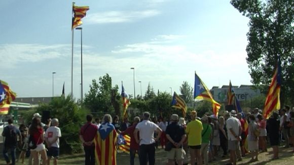 L'estelada torna a onejar a Sant Cugat en uns terrenys privats a la carretera de Cerdanyola