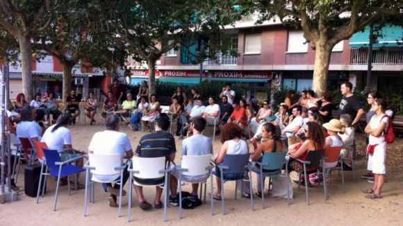 Una setantena de persones exposa el seu cas en la primera assemblea oberta del Sindicat de Llogaters