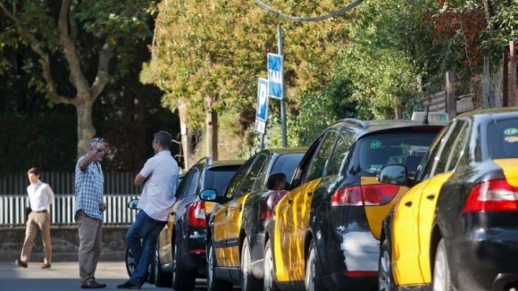 Entra en vigor el Decret Llei amb noves mesures per lluitar contra l'intrusisme en el sector del taxi