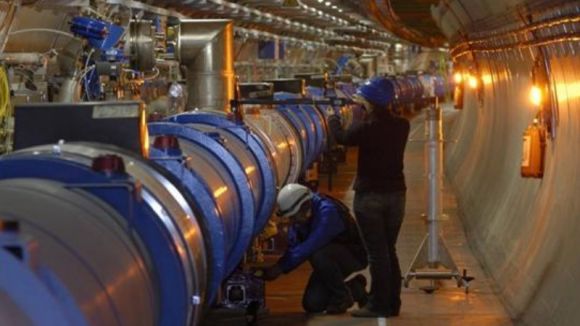 El Pou parla del projecte LHCb que s'experimenta a l'accelerador de partícules del CERN de Suïssa