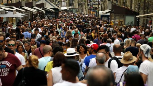 Sant Cugat, present a la manifestació de rebuig als atemptats de Barcelona i Cambrils