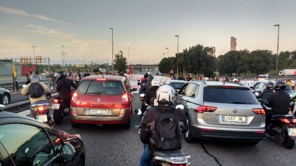 Reoberta la circulació a l'AP7 i la B30 un cop acabada la manifestació dels estudiants de la UAB