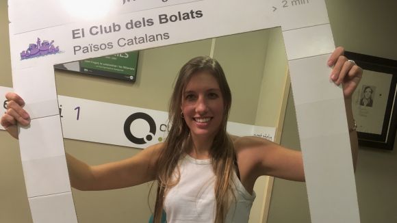 La cantautora de Santpedor Anaïs Vila presenta 'Fosc, Cançons Per Veure-hi Clar' a 'El Club dels Bolats'