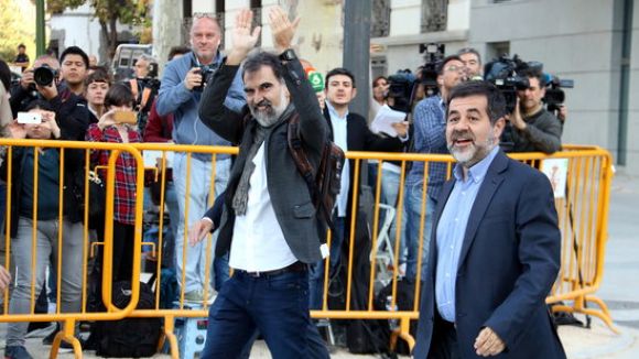 Entitats sobiranistes organitzen avui un acte amb motiu dels tres mesos de presó dels 'Jordis'