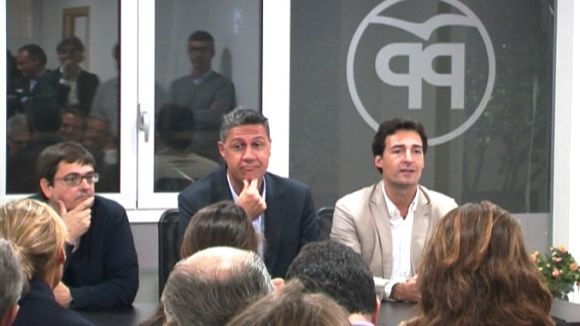 El PP visita la comissaria dels Mossos per agrair-los el dispositiu de seguretat per la visita d'Albiol