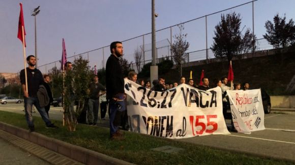Estudiants de la UAB tallen l'AP7 i la B30 en una manifestació per rebutjar l'apliació del 155