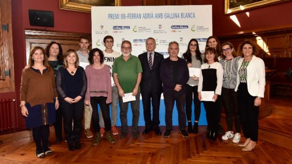 Tres alumnes de l'Angeleta Ferrer, guardonades amb el Premi UB-Ferran Adrià amb Gallina Blanca