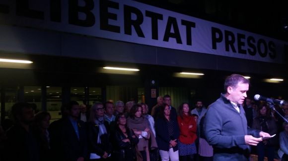 Crida a no 'defallir' en una nova concentració multitudinària  de suport als empresonats