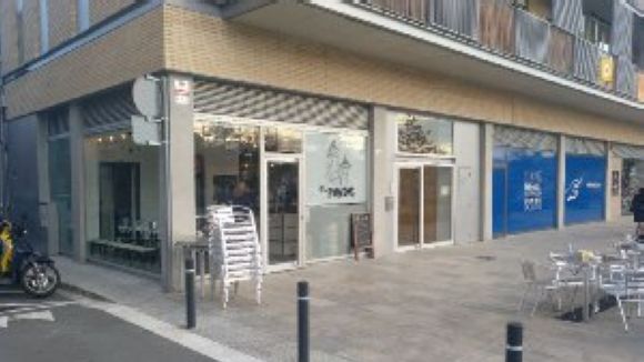 La xurreria i cafeteria El Puntet obre al passeig de Francesc Macià