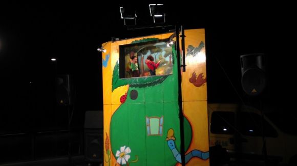 Arrenca la 2a Mostra de Titelles amb espectacles a l'aire lliure