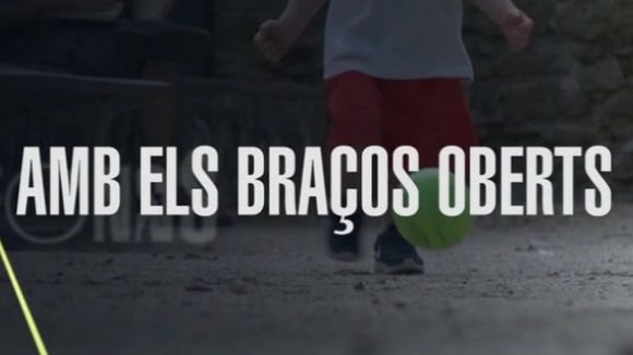 Els periodistes de Cugat.cat Morales i Petit fan visible la situació de les famílies d'acollida a la ciutat