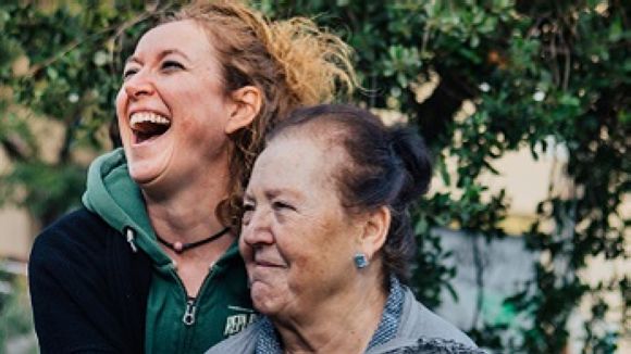 L'espai 'Entitats' explica la tasca d'Amics de la Gent Gran a Sant Cugat