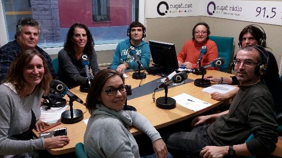 'L'Anell al dit' es converteix en aula de català amb la visita dels alumnes del SLC