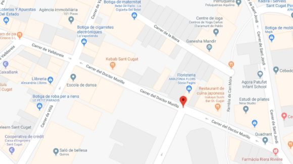 Els Bombers apaguen un foc declarat a un contenidor soterrat del carrer Doctor Murillo