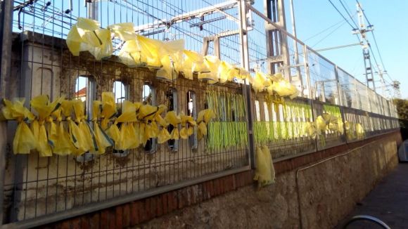 El PP demana sancionar les persones que posen llaços grocs a l'espai públic